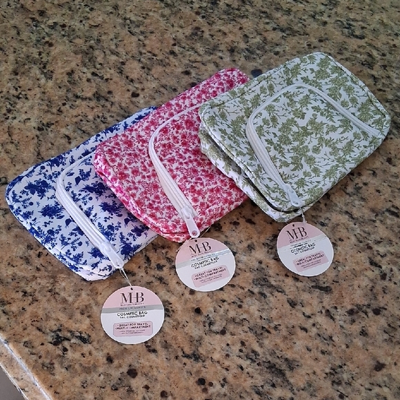 Floral Cosmetic Bag Set of 3, Pink, Blue and Green. NWT. - Picture 3 of 10